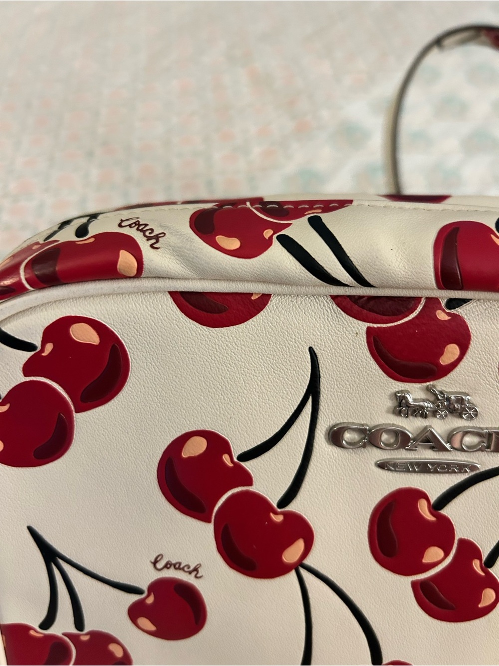 COACH Jamie Camera Bag With Cherry Print In Smooth Leather In Chalk Colorway GUC - Picture 7 of 13